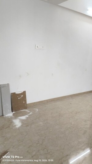 Room in 2 BHK Apartment at Northcape Venicia, Baner – for Rent