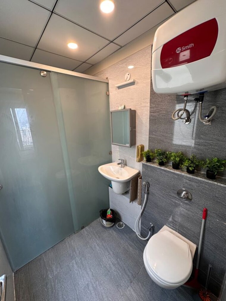 Team Area, amrapali-silicon-city 3 Bedroom 1835 Sq.Ft. Apartment In Sector 76 Noida 10599926