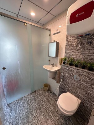 Bathroom in 3 BHK Apartment at Amrapali Silicon City, Sector 76 – for Rent