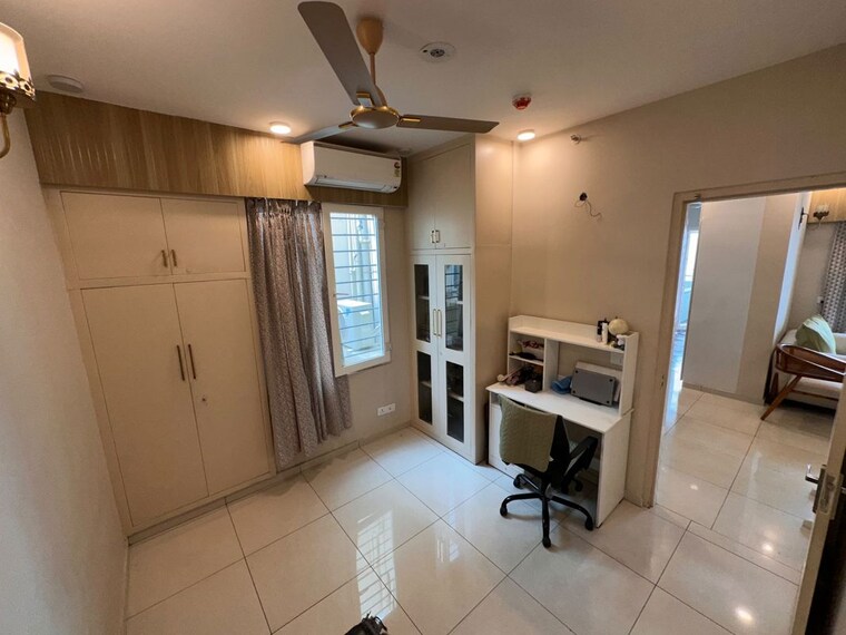 Bathroom, amrapali-silicon-city 3 Bedroom 1835 Sq.Ft. Apartment In Sector 76 Noida 10599926