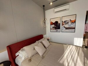Team Area in 3 BHK Apartment at Mahaveer Solitaire Edge, Kandivali East – for Sale