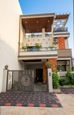 5 BHK Independent House – Exterior View View at Dronpuri - for Sale