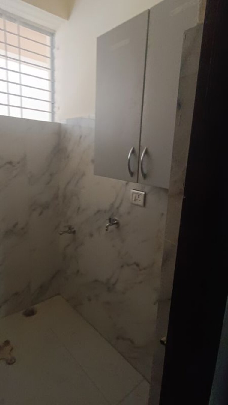 Bathroom, miyapur 2 Bedroom 1200 Sq.Ft. Apartment In Miyapur Hyderabad 10599947