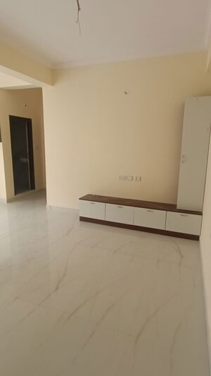 Room in 2 BHK Apartment at Miyapur – for Rent