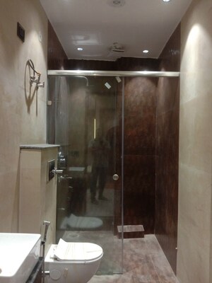 Furnished Amenities in 4 BHK Builder Floor at Nawada – for Sale