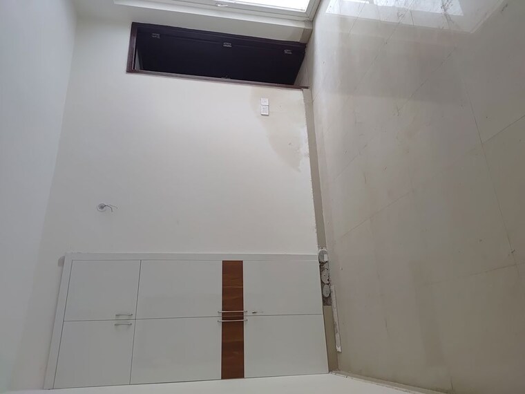 Room, sector 107 4 Bedroom 3235 Sq.Ft. Apartment In Sector 107 Noida 10599973