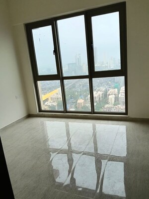 Room in 2 BHK Apartment at Raheja Interface Heights, Malad West – for Sale