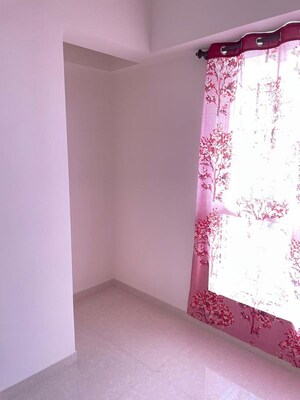 Bedroom in 2 BHK Apartment at Lodha Amara, Kolshet Road – for Rent