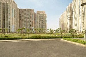3 BHK Apartment – Exterior View View at DLF Park Place, Sector 54 - for Rent