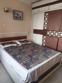2 BHK Apartment For Sale in Raheja Interface Heights