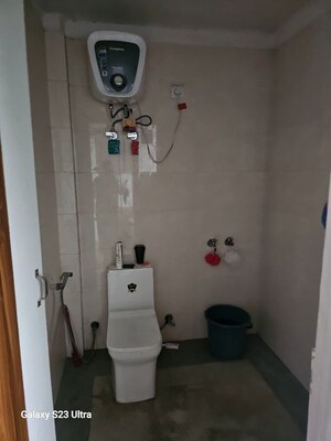 Bathroom in 1 RK Builder Floor at Vipul World Floors, Sector 48 – for Rent