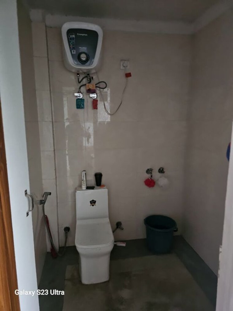 Bathroom, vipul-world-floors 1 RK 200 Sq.Ft. Builder Floor In Sector 48 Gurgaon 10523481