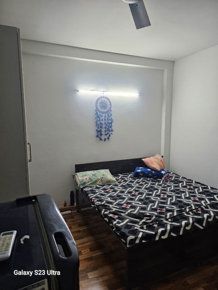 Bedroom, vipul-world-floors 1 RK 200 Sq.Ft. Builder Floor In Sector 48 Gurgaon 10523481