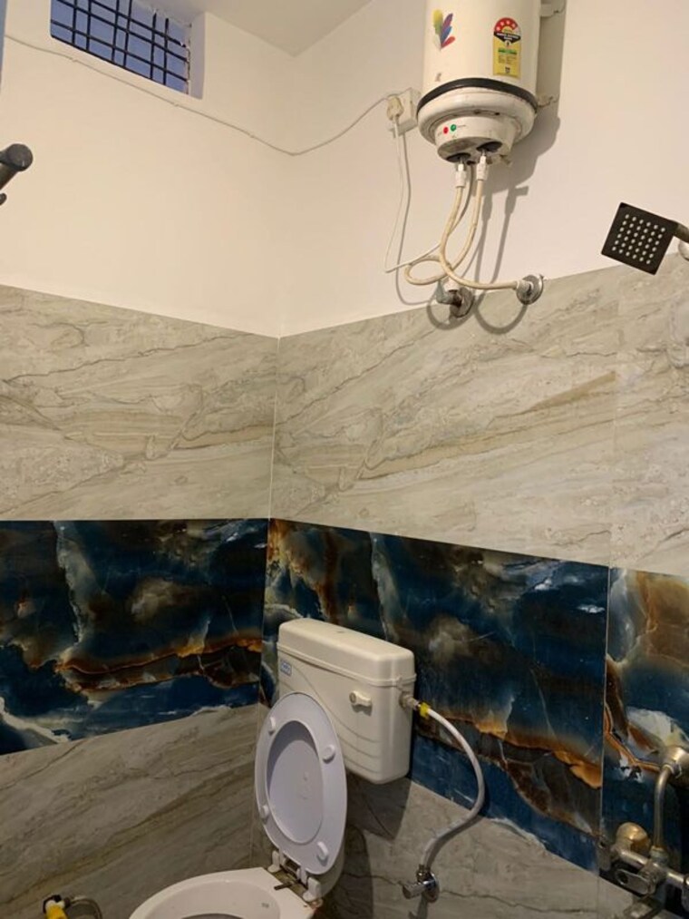 Attached Bathroom, sukhliya Studio 120 Sq.Ft. Builder Floor In Sukhliya Indore 10600004