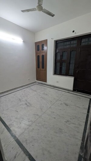 Room in 2 BHK Independent House at Sector 23 – for Rent