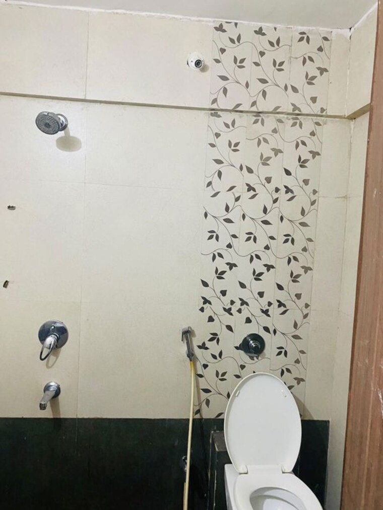 Bathroom, hdil-metropolis-residences 2 Bedroom 780 Sq.Ft. Apartment In Andheri West Mumbai 10600012