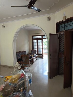 Living Room in 2 BHK Builder Floor at Sector 23 – for Rent