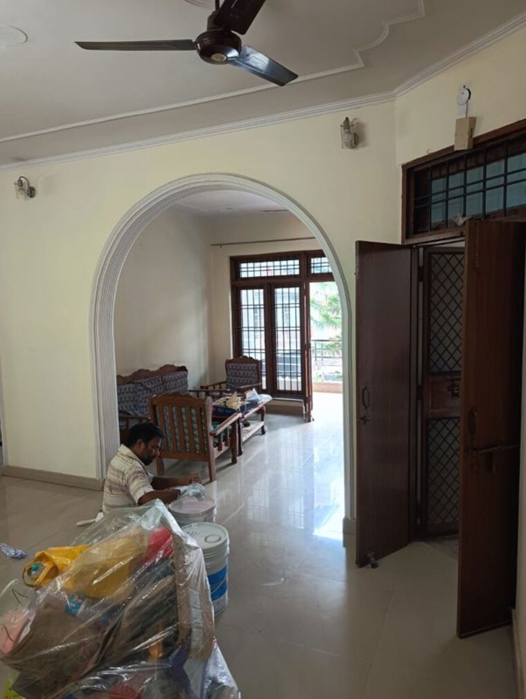 Living Room, sector 23 2 Bedroom 2367 Sq.Yd. Builder Floor In Sector 23 Gurgaon 10600050