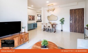 Room in 2 BHK Apartment at Mahindra Alcove, Chandivali – for Sale