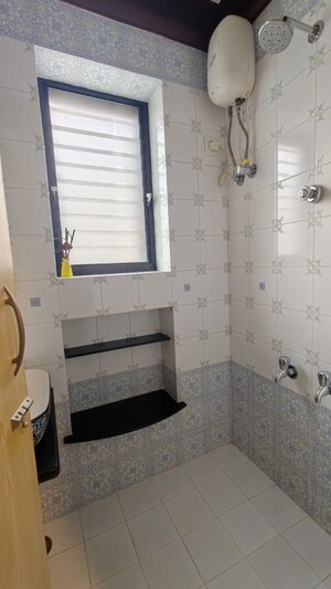 Bathroom in 4 BHK Apartment at Rakhangi Mahal, Worli – for Rent