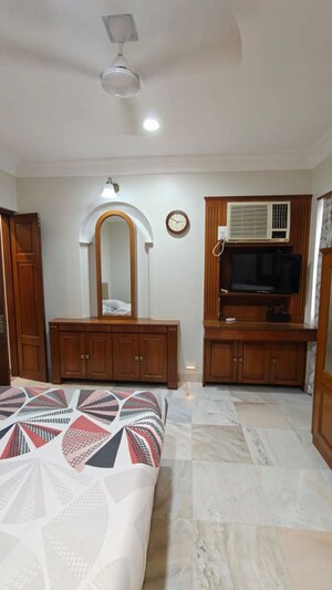 Bedroom in 4 BHK Apartment at Rakhangi Mahal, Worli – for Rent