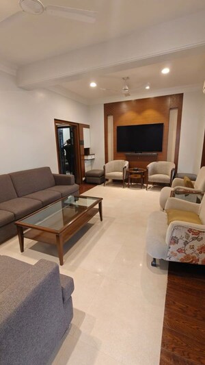Living Room in 4 BHK Apartment at Rakhangi Mahal, Worli – for Rent