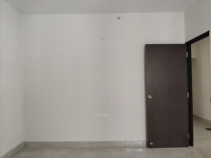Room in 2 BHK Apartment at Candeur 40, Miyapur – for Sale