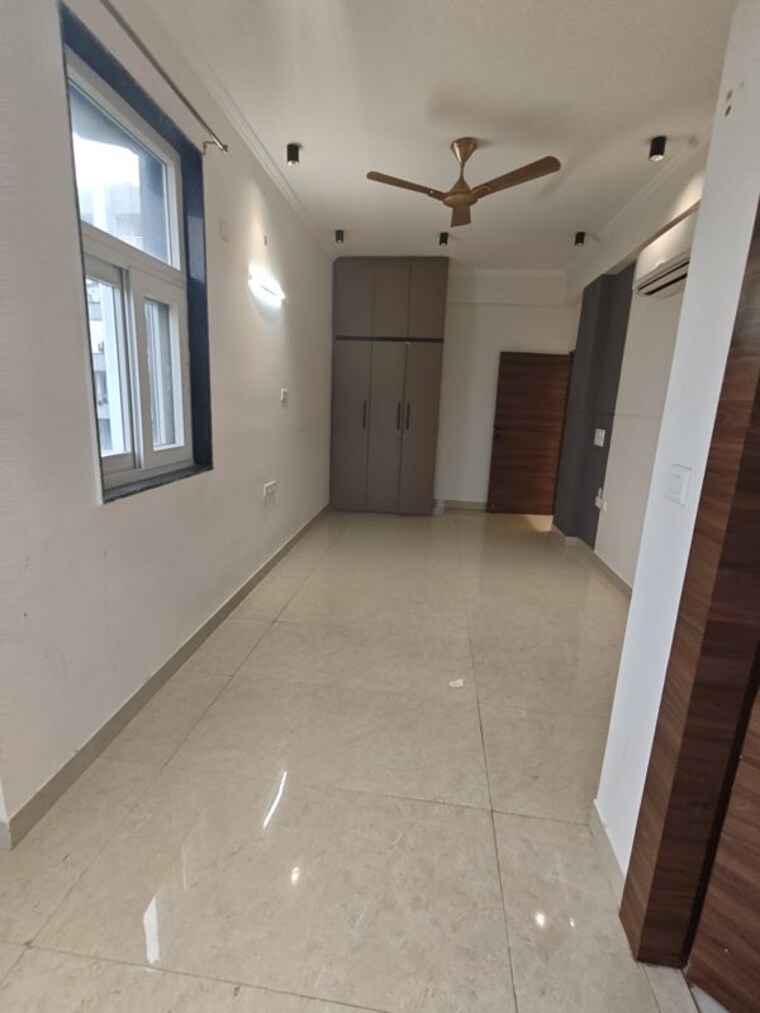 undefined, sector 10 dwarka 3 Bedroom 2000 Sq.Ft. Apartment In Sector 10 Dwarka Delhi 10600096