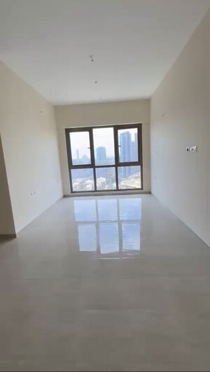 Room in 3 BHK Apartment at Sheth Auris Serenity Tower 3, Malad West – for Rent