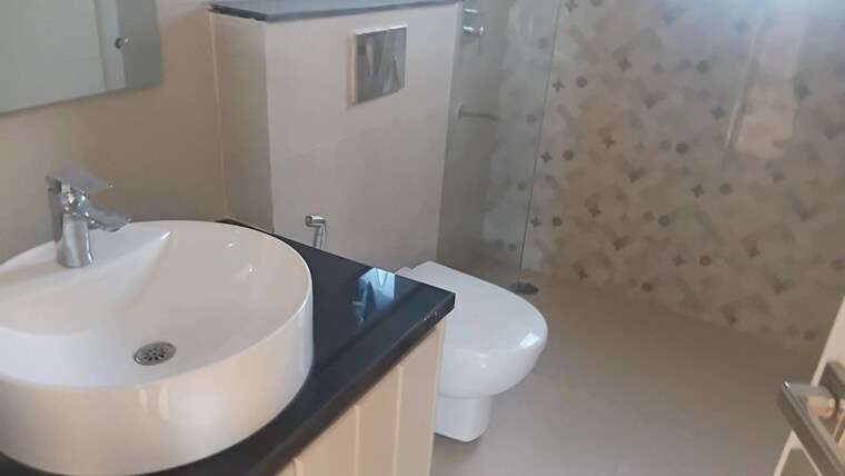 Bathroom, signature-global-city-63a 3 Bedroom 1350 Sq.Ft. Apartment In Sector 63a Gurgaon 10600130