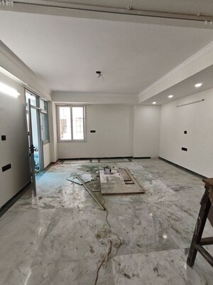 Room in 3 BHK Apartment at Sector 18 Dwarka – for Rent