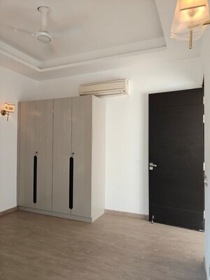 Room in 5 BHK Villa at Emaar Marbella, Sector 66 – for Rent
