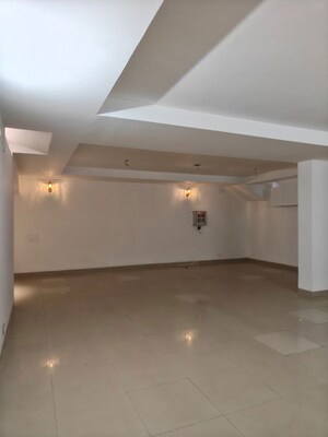 Room in 5 BHK Villa at Emaar Marbella, Sector 66 – for Rent