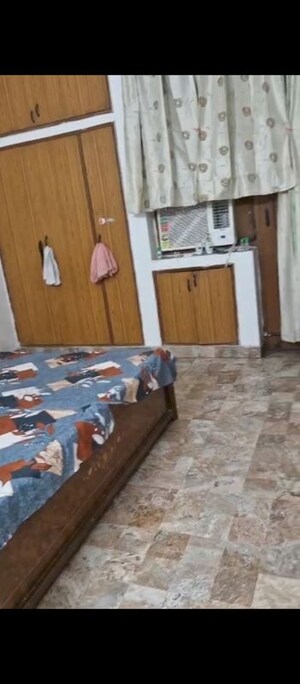 Bedroom in 2 BHK Independent House at Rwa Jalvayu Vihar Noida, Sector 25 – for Rent