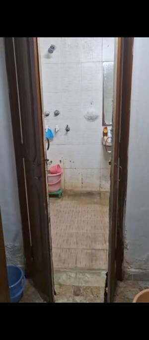 Bathroom in 2 BHK Independent House at Rwa Jalvayu Vihar Noida, Sector 25 – for Rent