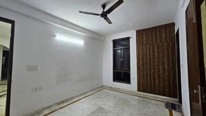 Room in 2 BHK Builder Floor at Neb Sarai – for Rent