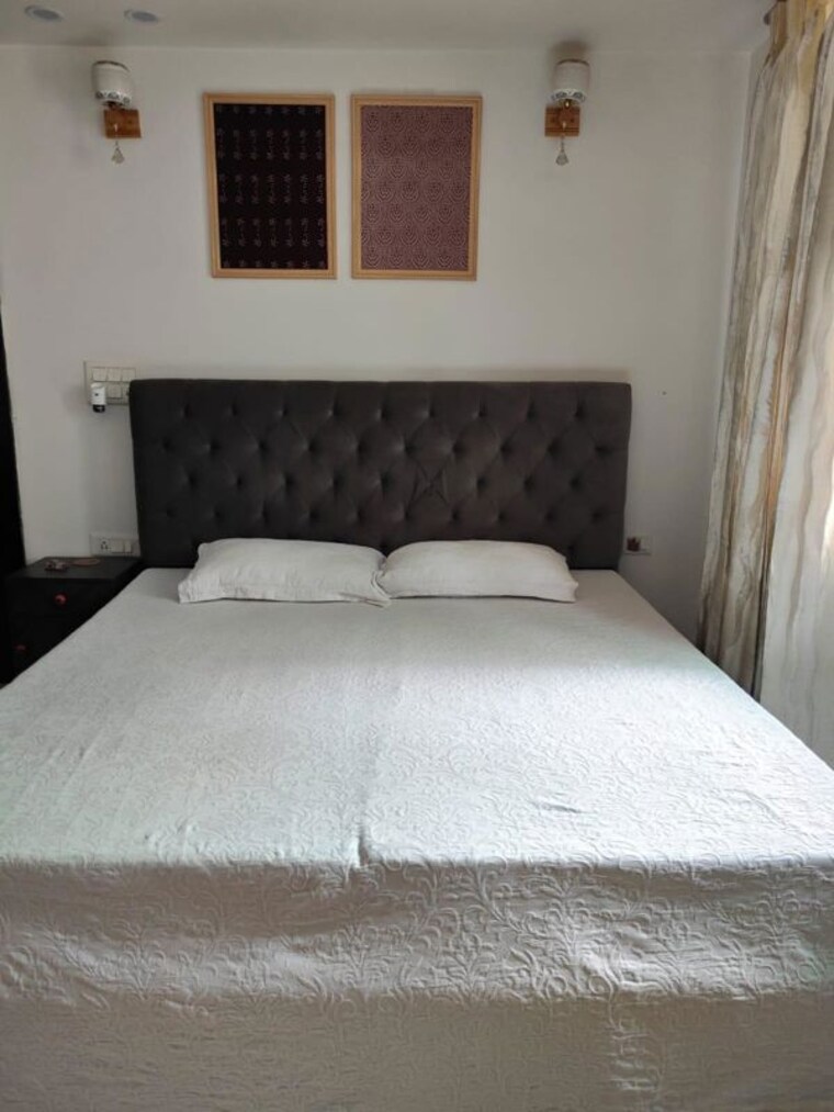 Bedroom, greater kailash ii 3 Bedroom 2100 Sq.Ft. Builder Floor In Greater Kailash ii Delhi 10600154