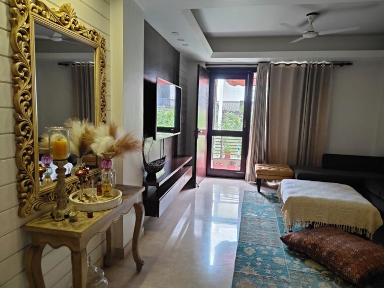 Living Room, greater kailash ii 3 Bedroom 2100 Sq.Ft. Builder Floor In Greater Kailash ii Delhi 10600154