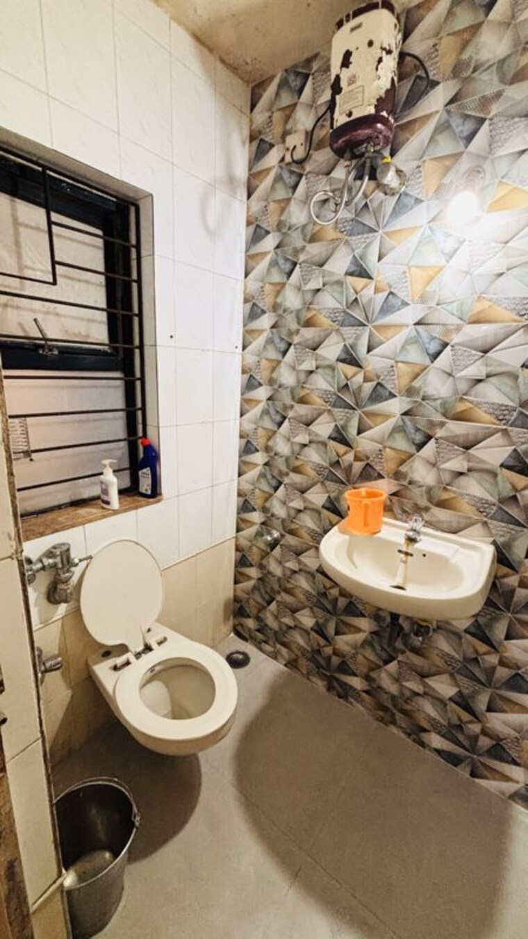 Bathroom, pinewood-apartment 1 Bedroom 585 Sq.Ft. Apartment In Mulund West Mumbai 10600155