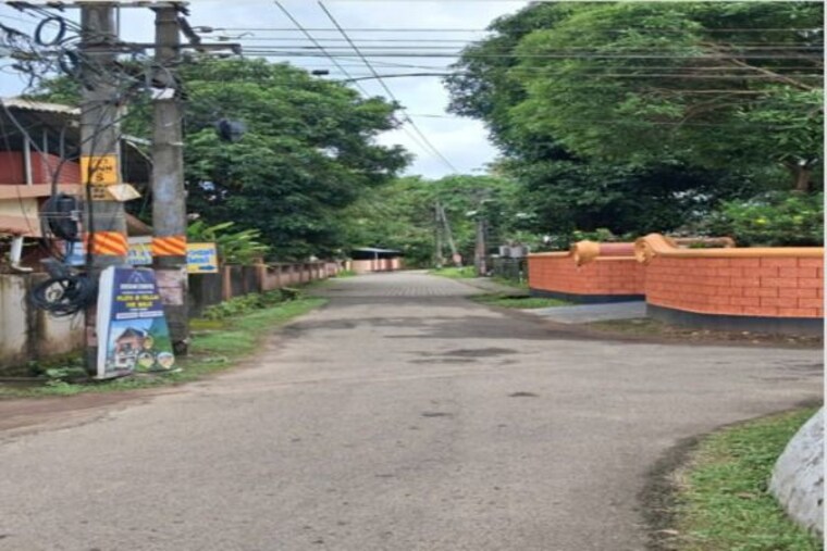 Exterior View, irinjalakuda  19491 Sq.Ft. Plot In Irinjalakuda Thrissur 10600161