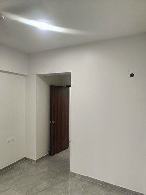 Living Room in 2.5 BHK Apartment at Chembur – for Rent