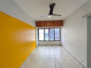 Room in 1 BHK Apartment at Shami Vasant Vihar CHS Ltd, Vasant Vihar – for Rent