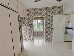 Room in 1 BHK Apartment at Shami Vasant Vihar CHS Ltd, Vasant Vihar – for Rent