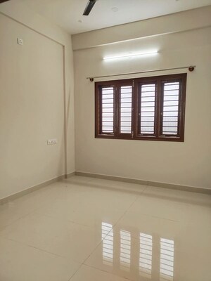 Room in 2 BHK Builder Floor at Arkavathy Layout – for Rent