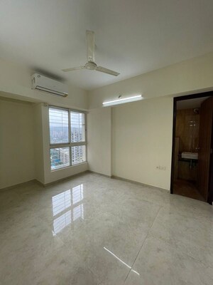 2 BHK Apartment For Rent in Lodha Amara, Kolshet Road