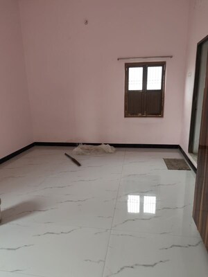 Room in 3 BHK Independent House at Pandeypur – for Rent
