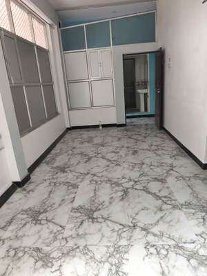 Room in 3 BHK Independent House at Pandeypur – for Rent