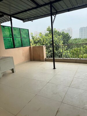 Balcony in 1 BHK Builder Floor at Sector 54 – for Rent