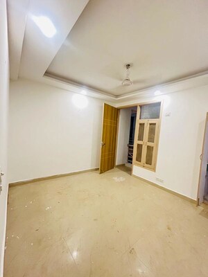 1 BHK Builder Floor For Rent in Saket
