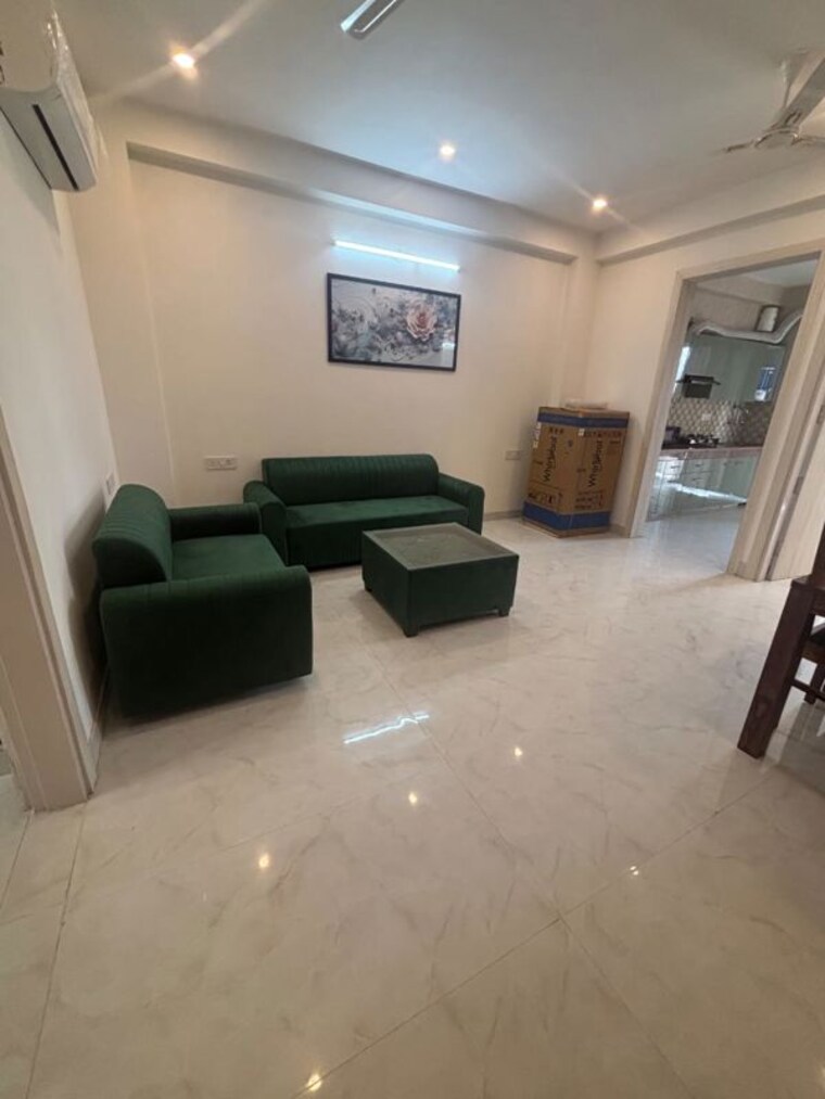 Living Room, old-dlf-colony 1 Bedroom 700 Sq.Ft. Builder Floor In Sector 14 Gurgaon 10600233